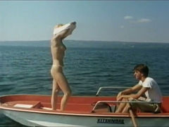 Oversexed retro chick Emanuelle in hot retro movie