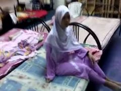 Arab bitch sucks my dick after I lick her nice nipples