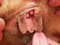 Freaky granny Cyrila eats ginger haired pussy of her girlfriend